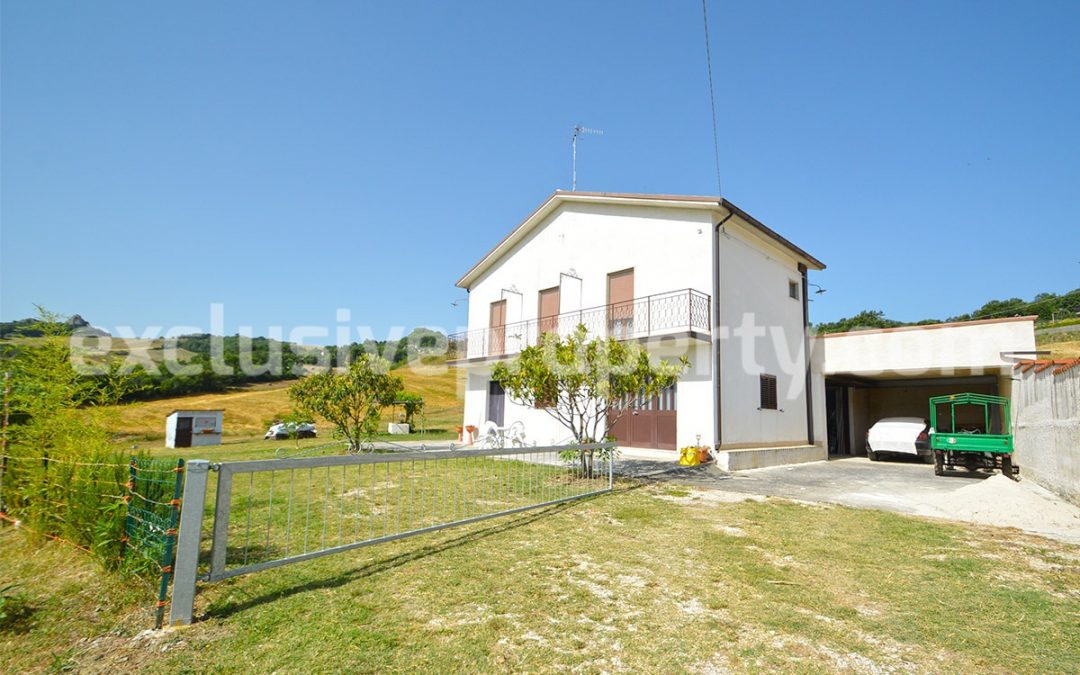 Country house for sale in Italy