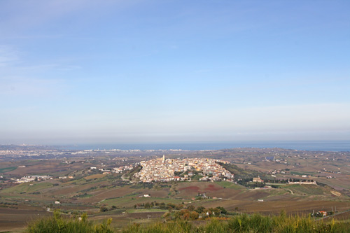 Vista-del-paese-Montenero-di-Bisaccia