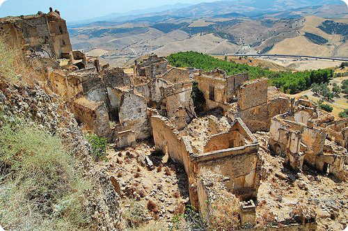 The-Ghost-Town-Italy