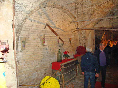 Wine-cellar-village-rural