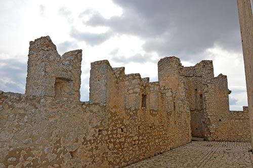 Castello-rocca-calascio-abruzzo-AQ