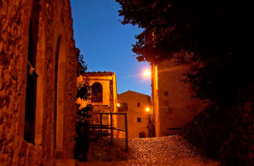 borgo-rocca-calascio-abruzzo