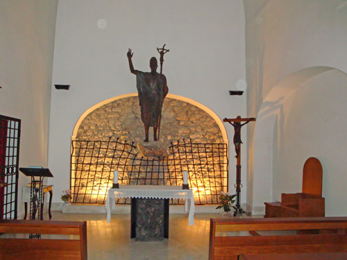 Cathedral-interior-Isernia-Molise