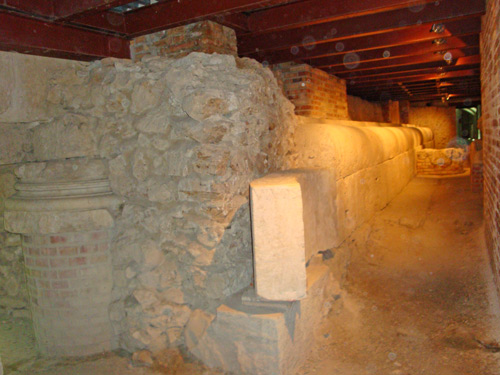 Isernia-route-excavations-city-Roman