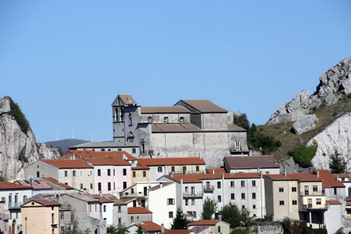 Particolare-del-paese-Pietrabbondante-Isernia-Molise