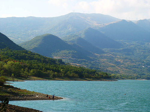 Bomba-lake-Italy