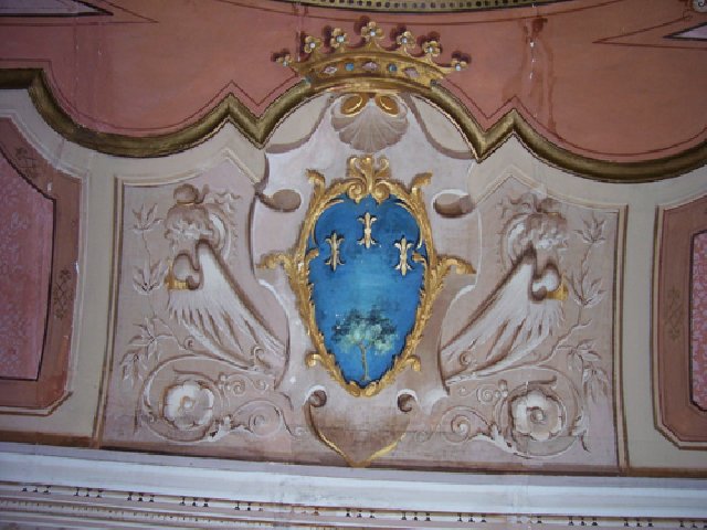 internal-palace-storic-casoli