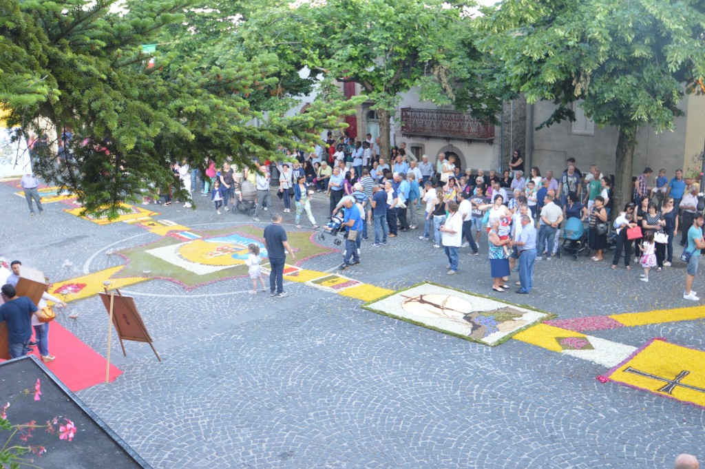 Carunchio-in-flower-event-chieti-abruzzo