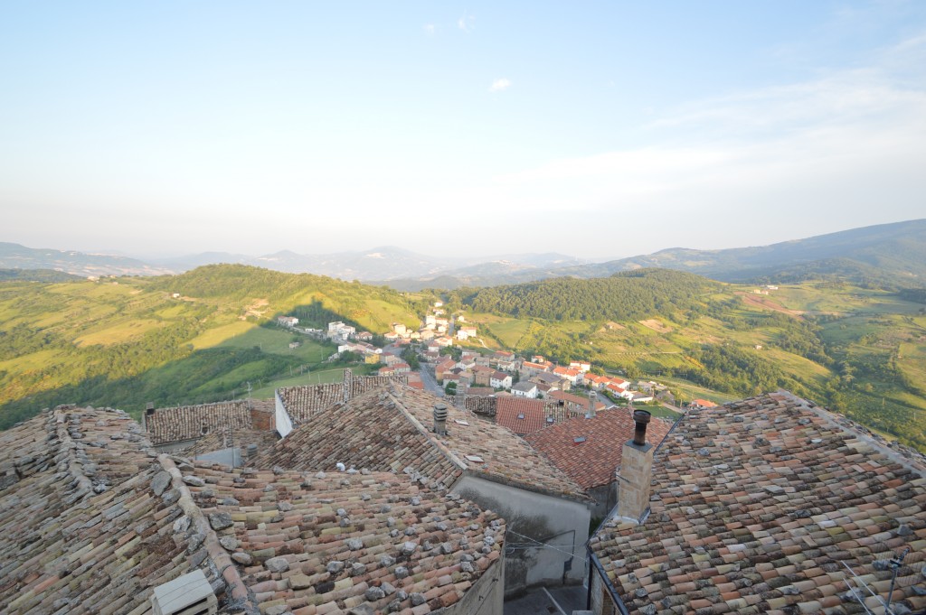 panoramic-view-of-carunchio-abruzzo-chieti
