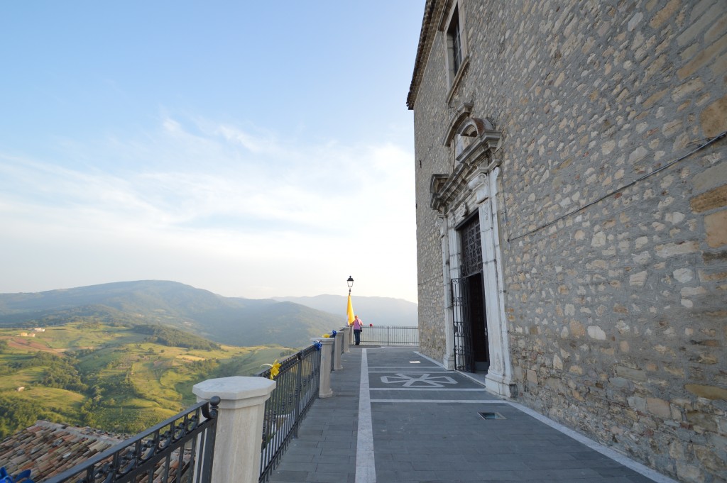 panoramic-view-of-carunchio