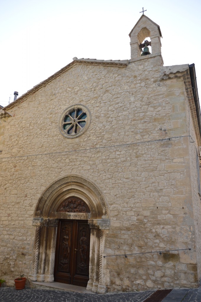 the-church-di-Santa-Maria-carunchio
