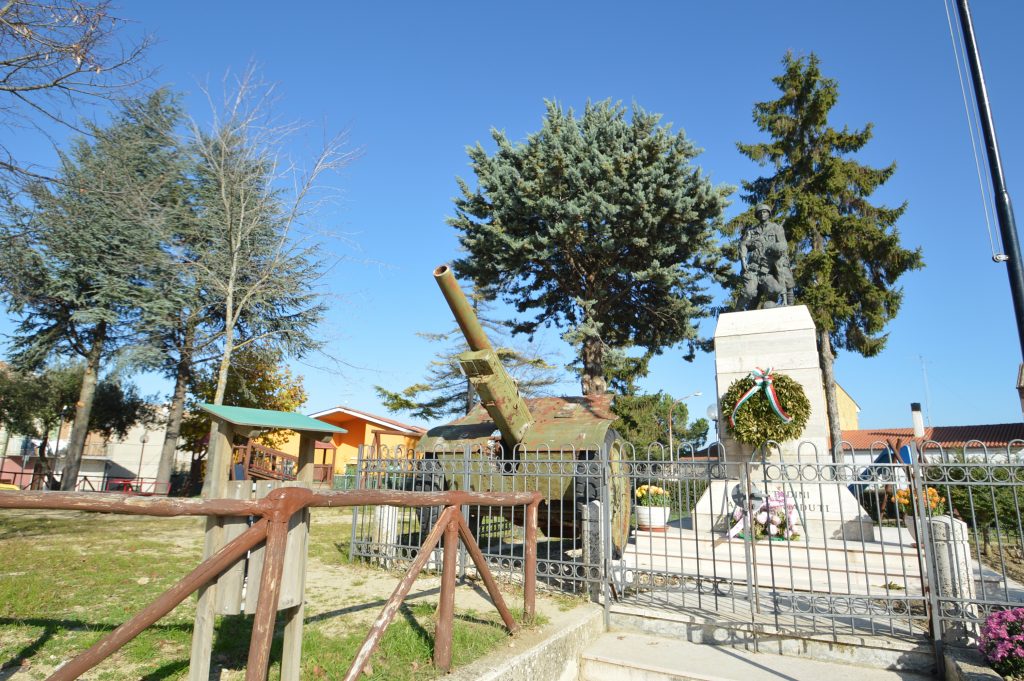 monumento ai caduti Busso