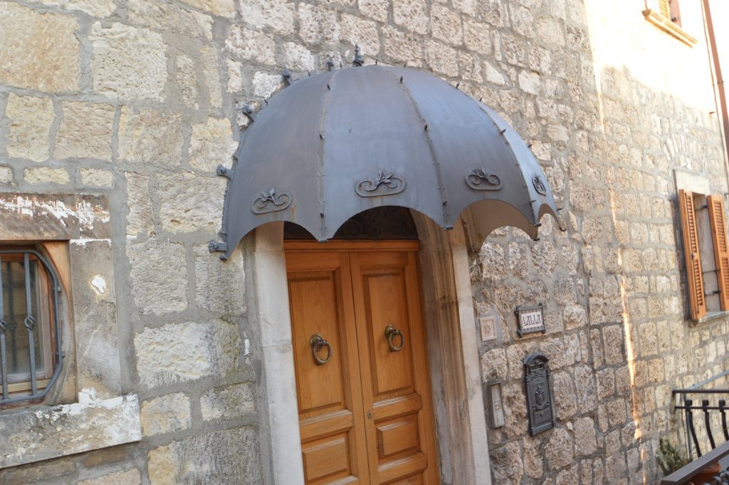 Antico-portale-Fresagrandinaria-Abruzzo